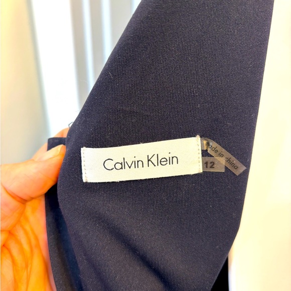 Calvin Klein Navy Lace Sheath Dress, V-neck Back, Gold Zipper 12 - Picture 4 of 4